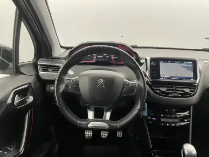 Photo 254 Peugeot 2008  PureTech 130ch S&S BVM6
