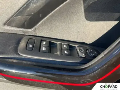 Photo 12 Peugeot 2008  PureTech 130ch S&S BVM6