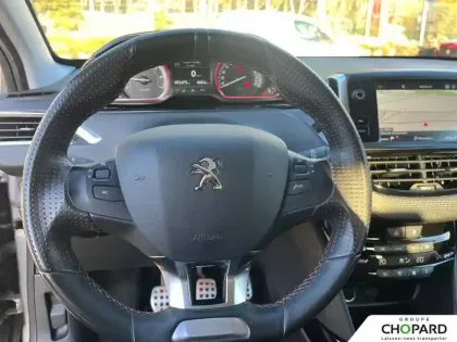 Photo 11 Peugeot 2008  PureTech 130ch S&S BVM6