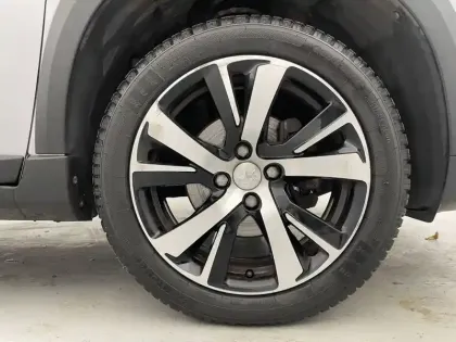 Photo 62 Peugeot 2008  PureTech 130ch S&S BVM6