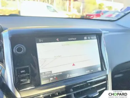 Photo 16 Peugeot 2008  PureTech 130ch S&S BVM6