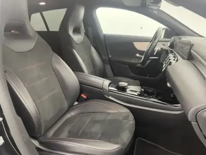 Photo 25 Mercedes CLA  Shooting Brake 250 e 8G-DCT