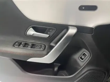 Photo 24 Mercedes CLA  Shooting Brake 250 e 8G-DCT