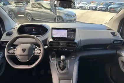 Photo 17 Peugeot Rifter  M Diesel 100 ch Manuelle 5pl