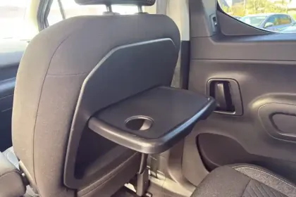 Photo 33 Peugeot Rifter  M Diesel 100 ch Manuelle 5pl