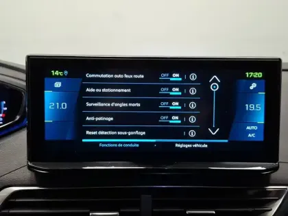 Photo 60 Peugeot 3008  Hybrid 225 e-EAT8