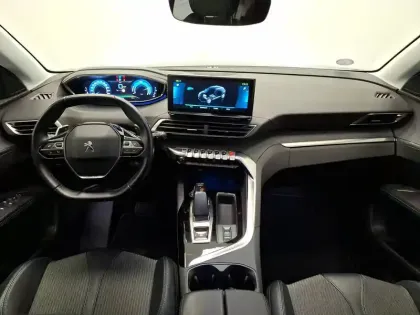 Photo 48 Peugeot 3008  Hybrid 225 e-EAT8