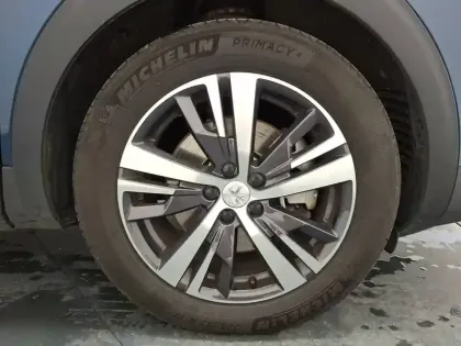 Photo 32 Peugeot 3008  Hybrid 225 e-EAT8