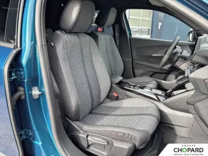 Photo 18 Peugeot 2008  Electrique 54 kWh 156 ch