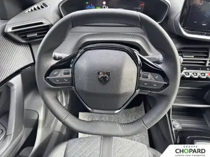 Photo 13 Peugeot 2008  Electrique 54 kWh 156 ch