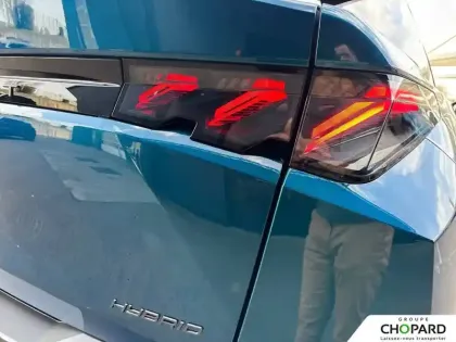 Photo 10 Peugeot 3008  Hybrid 145 e-DCS6