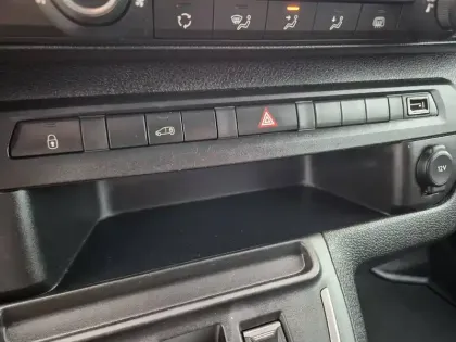 Photo 13 Peugeot Expert  FGN TOLE M ELECTRIQUE 75KWH 136CH