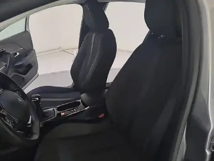 Photo 30 Peugeot 208 Gén. II Ph1 NG Allure 5