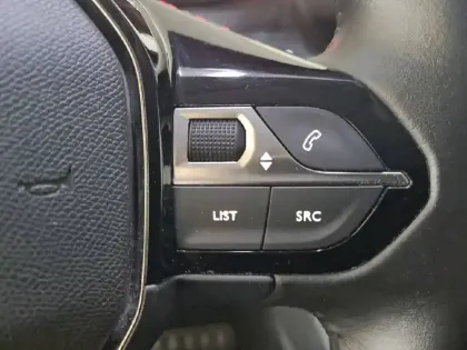 Photo 47 Peugeot 208 Gén. II Ph1 NG Allure 5