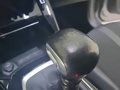 Photo 64 Peugeot 208 Gén. II Ph1 NG Allure 5