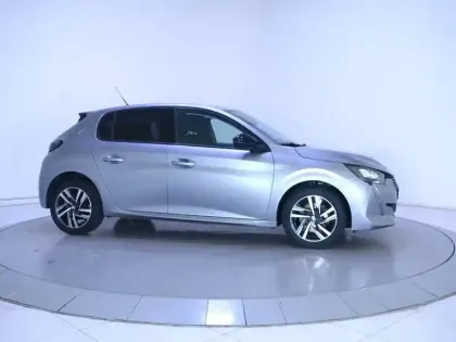 Photo 85 Peugeot 208  BlueHDi 100 S&S BVM6