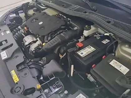 Photo 65 Peugeot 208 Gén. II Ph1 NG Allure 5