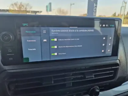 Photo 24 Citroën Jumpy  CA REPLIABLE M DIESEL 150 CH MANUELLE