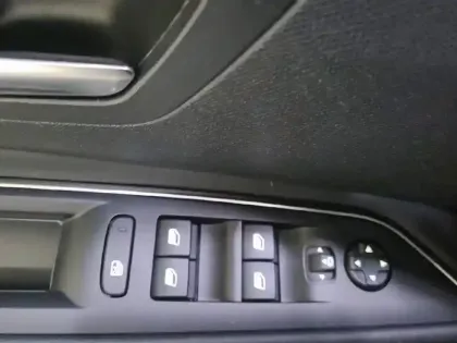 Photo 50 Peugeot 3008 Gén. II Ph2 NG Allure Pack 5