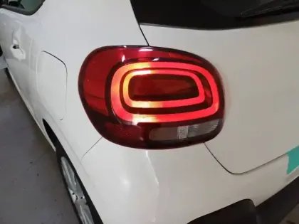 Photo 16 Citroën C3  SOCIETE BLUEHDI 100 S&S BVM