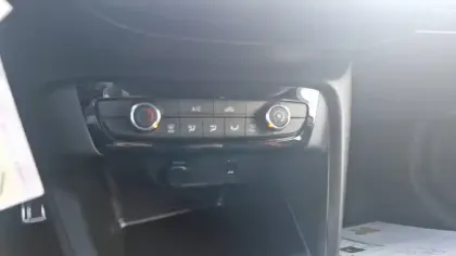 Photo 20 Opel Corsa Gén. VI Ph2 GS 5