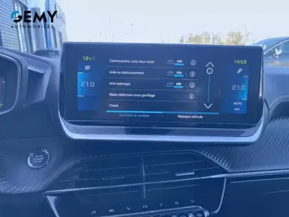 Photo 20 Peugeot 208  Electrique 50 kWh 136ch
