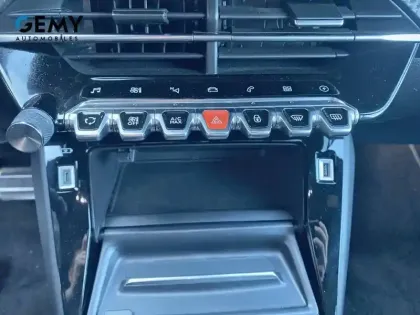 Photo 24 Peugeot 208  Electrique 50 kWh 136ch