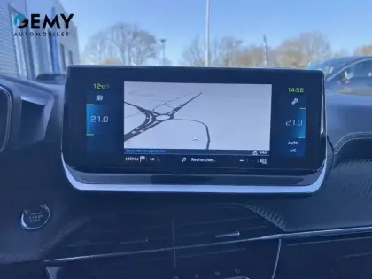 Photo 19 Peugeot 208  Electrique 50 kWh 136ch