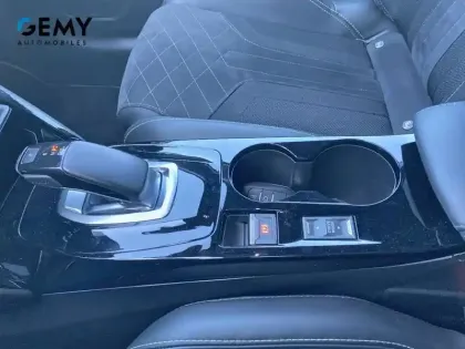 Photo 25 Peugeot 208  Electrique 50 kWh 136ch