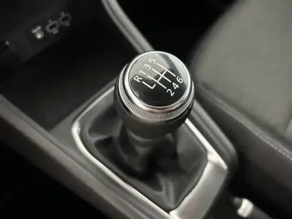 Photo 26 Renault Captur Gén. II (HJB) Ph1 Business 5