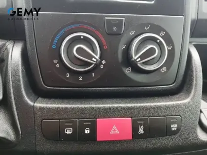 Photo 14 Peugeot Boxer  TOLE 330 L2H2 BLUEHDI 140 S&S