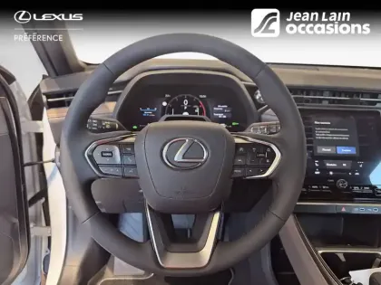 Photo 11 Lexus Lbx  2WD