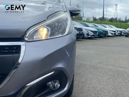 Photo 26 Peugeot 208  PureTech 110ch S&S EAT6