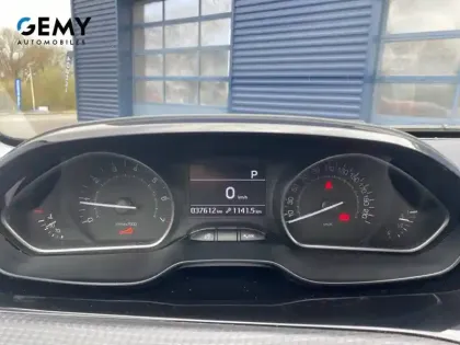 Photo 12 Peugeot 208  PureTech 110ch S&S EAT6