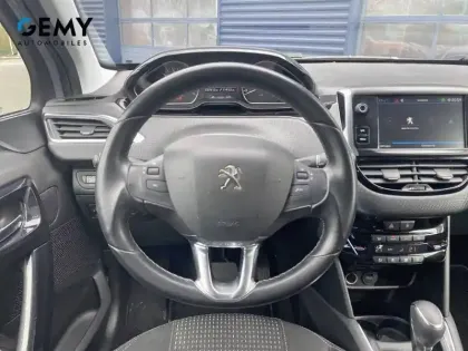 Photo 39 Peugeot 208 Gén. I Ph2 Allure 5