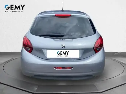 Photo 32 Peugeot 208 Gén. I Ph2 Allure 5