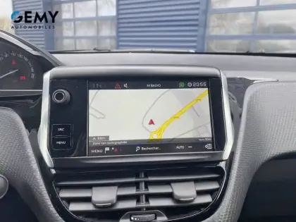 Photo 14 Peugeot 208  PureTech 110ch S&S EAT6