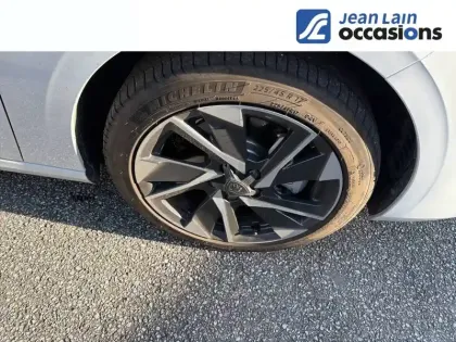 Photo 8 Peugeot 308  SW Hybrid 145 e-DCS6