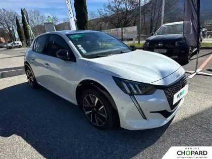 Photo 27 Peugeot 208  PureTech 100 S&S EAT8