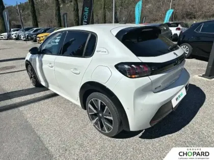 Photo 29 Peugeot 208  PureTech 100 S&S EAT8