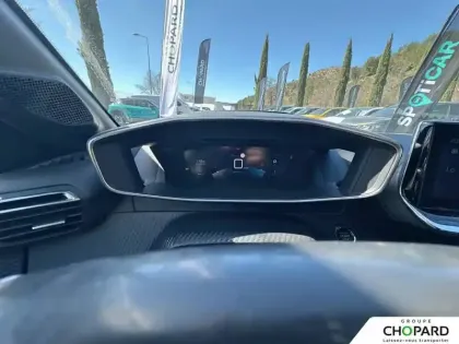 Photo 16 Peugeot 208  PureTech 100 S&S EAT8
