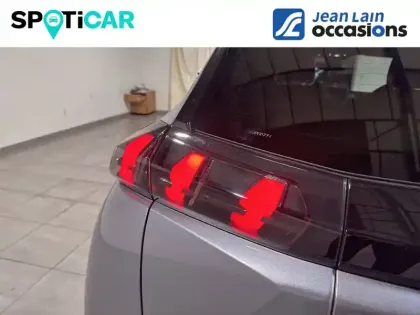 Photo 16 Peugeot 2008  PureTech 130 S&S BVM6