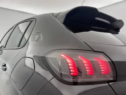 Photo 68 Peugeot 208 Gén. II Ph1 NG Roadtrip 5