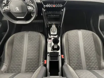 Photo 67 Peugeot 208 Gén. II Ph1 NG Roadtrip 5