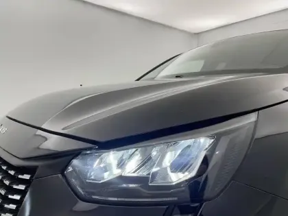 Photo 40 Peugeot 208  PureTech 100 S&S EAT8