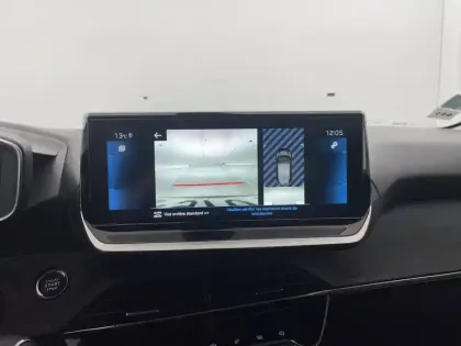 Photo 39 Peugeot 208  PureTech 100 S&S EAT8