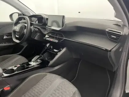 Photo 31 Peugeot 208  PureTech 100 S&S EAT8