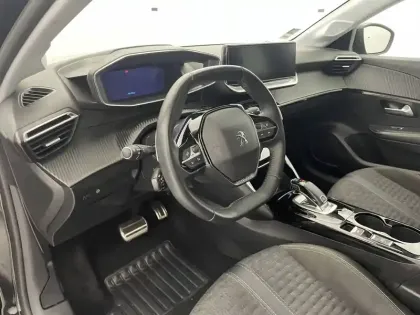 Photo 38 Peugeot 208  PureTech 100 S&S EAT8