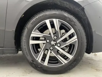 Photo 23 Peugeot 208  PureTech 100 S&S EAT8