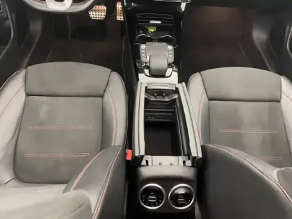 Photo 29 Mercedes CLA  Coupé 250 e 8G-DCT